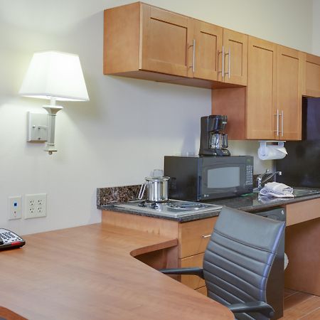 Candlewood Suites Richmond Airport By Ihg Сендстон Екстер'єр фото