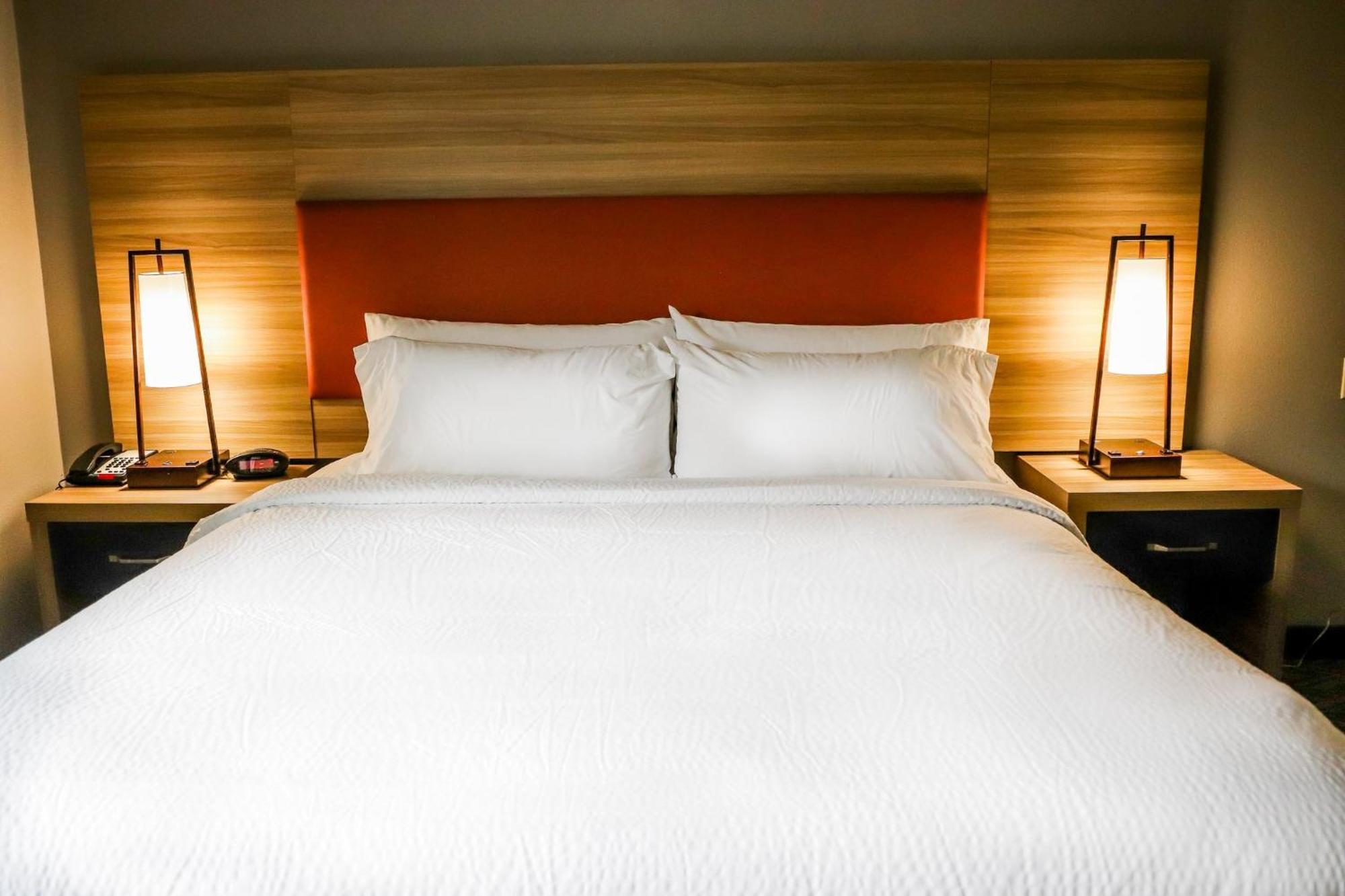 Candlewood Suites Richmond Airport By Ihg Сендстон Екстер'єр фото
