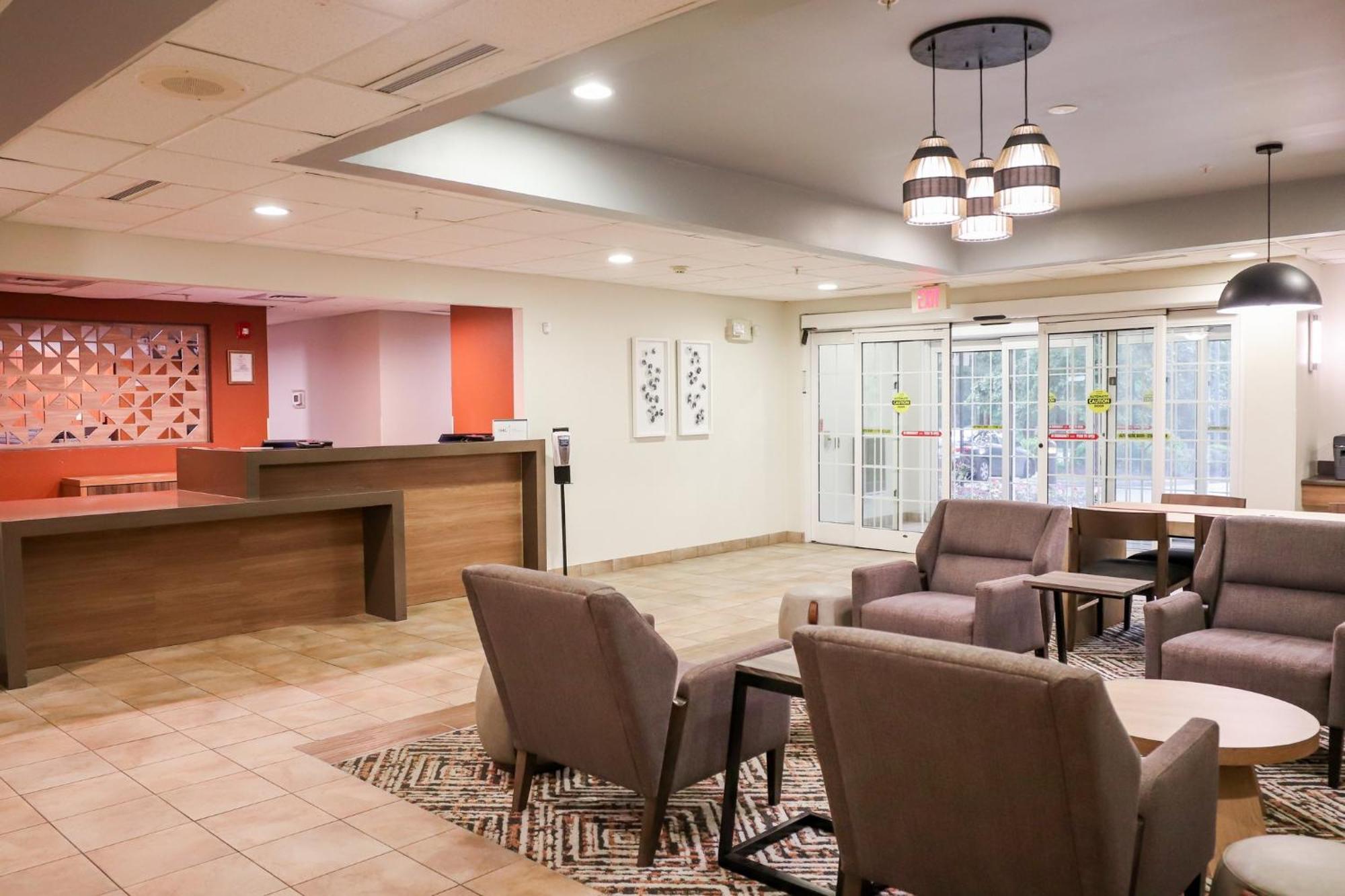 Candlewood Suites Richmond Airport By Ihg Сендстон Екстер'єр фото